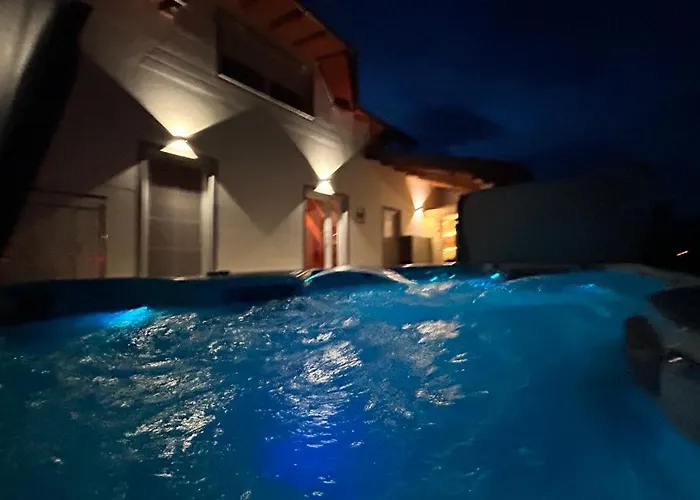 Romantic Lodge -Private Swimm-Spa